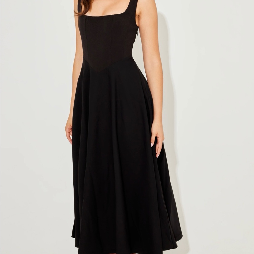 Elegant Black Midi Dress